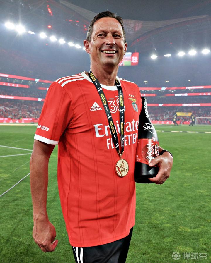 包含集结日丹佛掘金调整名单以备葡超，伤情更新环节打磨，悬念犹存，赛程密集仍需轮换的词条