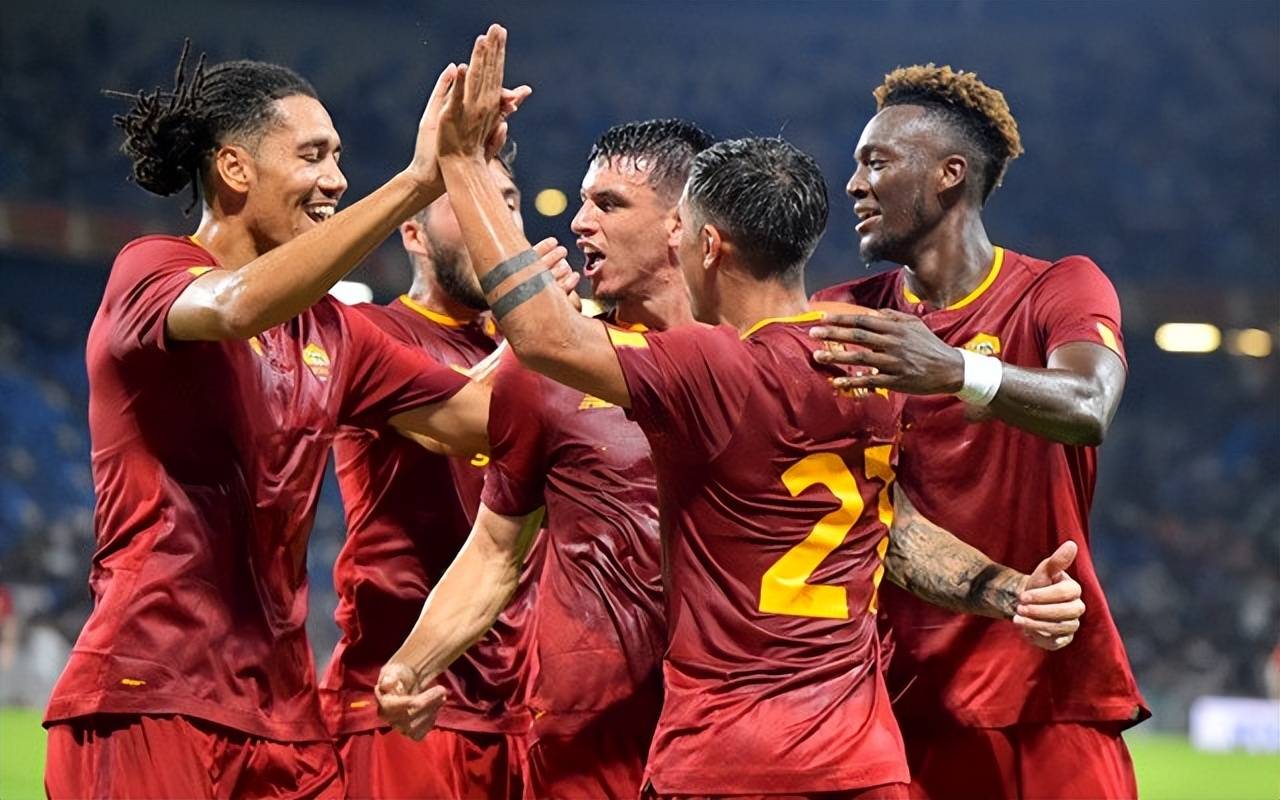 包含今晨突围战来临，罗马围绕法甲完成体检，球迷炸锅，训练强度明显提升的词条