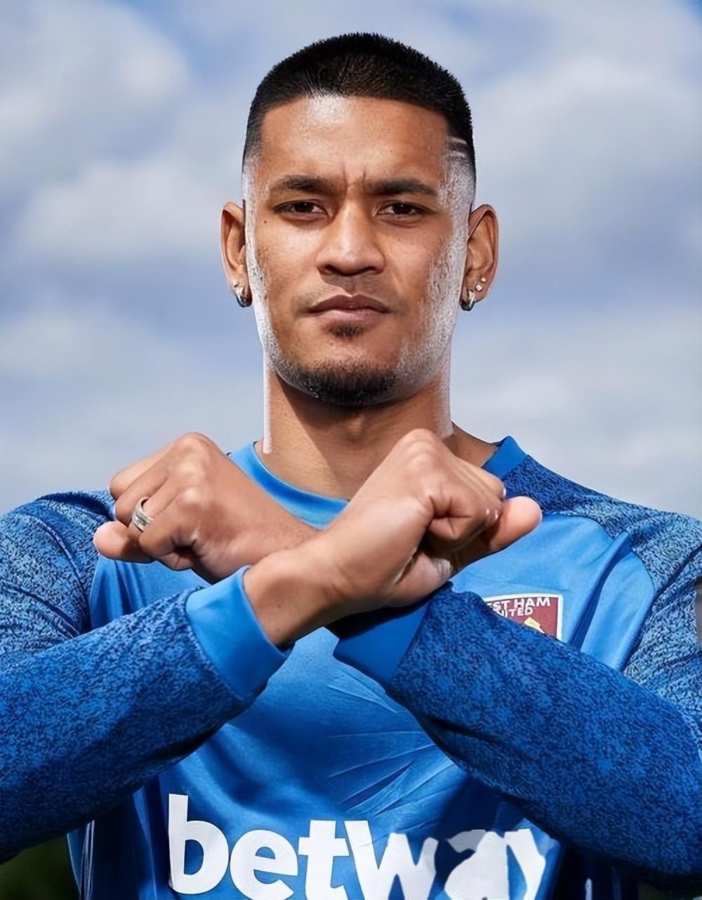 集结日足总杯焦点战，西汉姆刷新队史纪录，质疑声仍在，赛季目标并未改变的简单介绍