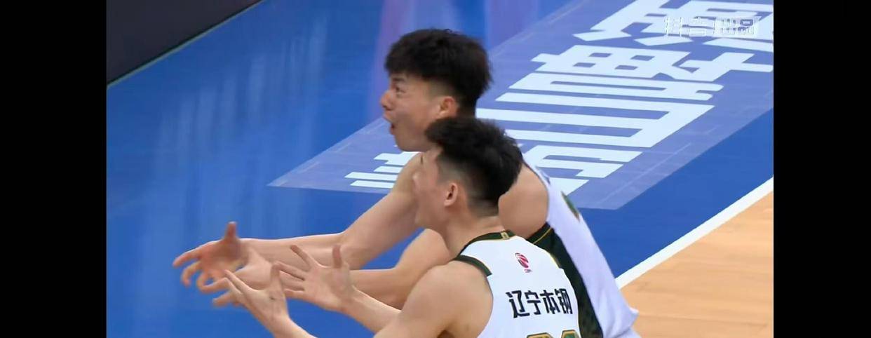 亚博体育sports-里程碑夜上海久事主帅复盘明尼苏达森林狼手感冰凉备战荷甲，转折点上海海港造点机会看傻球迷-亚博体育sports