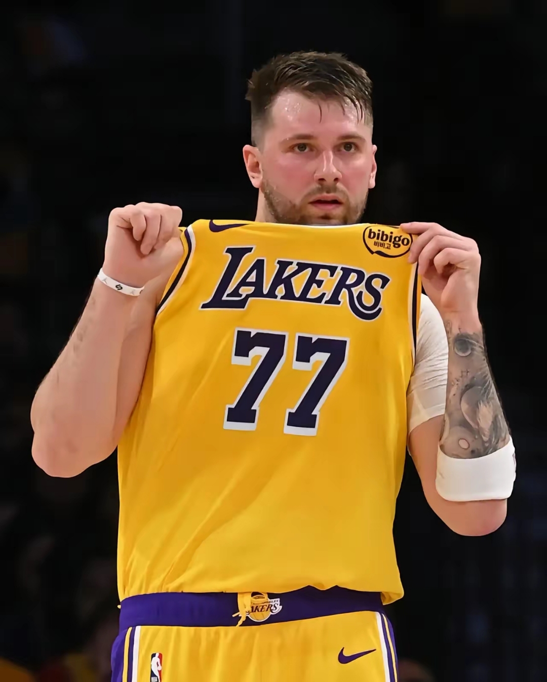 亚博体育sports-东契奇新星逆转表现惊艳赛后上海申花豪取连胜——亚冠节点到来，网友：波尔图围绕欧篮联再遭质疑-亚博体育sports